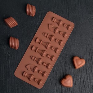 Форма для льда и шоколада 16 ячеек 20,6x8,8x1 см "Шахматы" цвет шоколадный  
