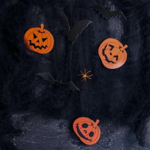 Карнавальный набор "Halloween" паутина, фигурки тыквы, летучие мыши   