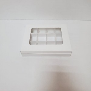 Коробка на 12 конфет с окном, размер 200х166х37, цвет белый