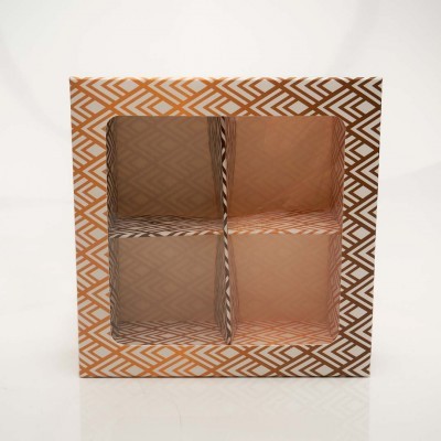 Коробка на 4 конфеты с окном 126х126х35 мм, узор