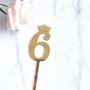 Топпер акриловый "Цифра 6" с короной (золото) 10,5 см