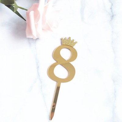 Топпер акриловый "Цифра 8" с короной (золото) 6,2 см